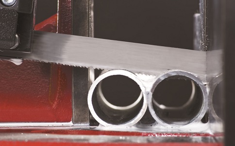 开封锯切金属材料时出现卡带锯条原因以及处理方法？